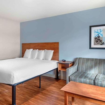 Extended Stay America Select Suites - Wichita - Airport Exterior photo