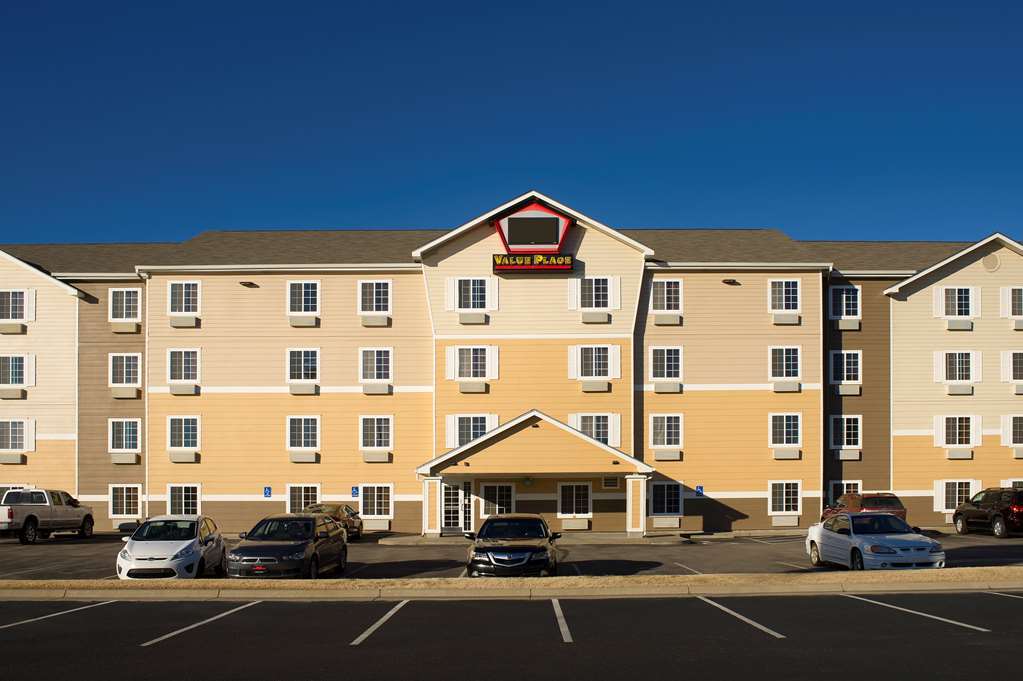 Extended Stay America Select Suites - Wichita - Airport Exterior photo