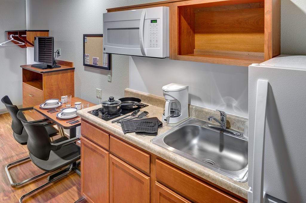 Extended Stay America Select Suites - Wichita - Airport Room photo