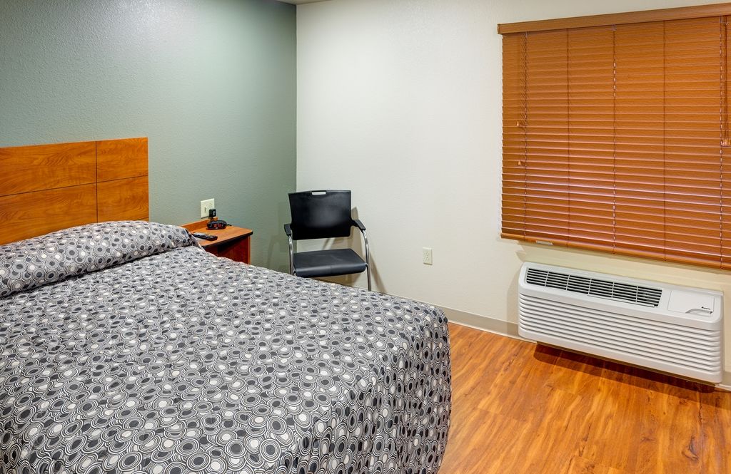 Extended Stay America Select Suites - Wichita - Airport Room photo