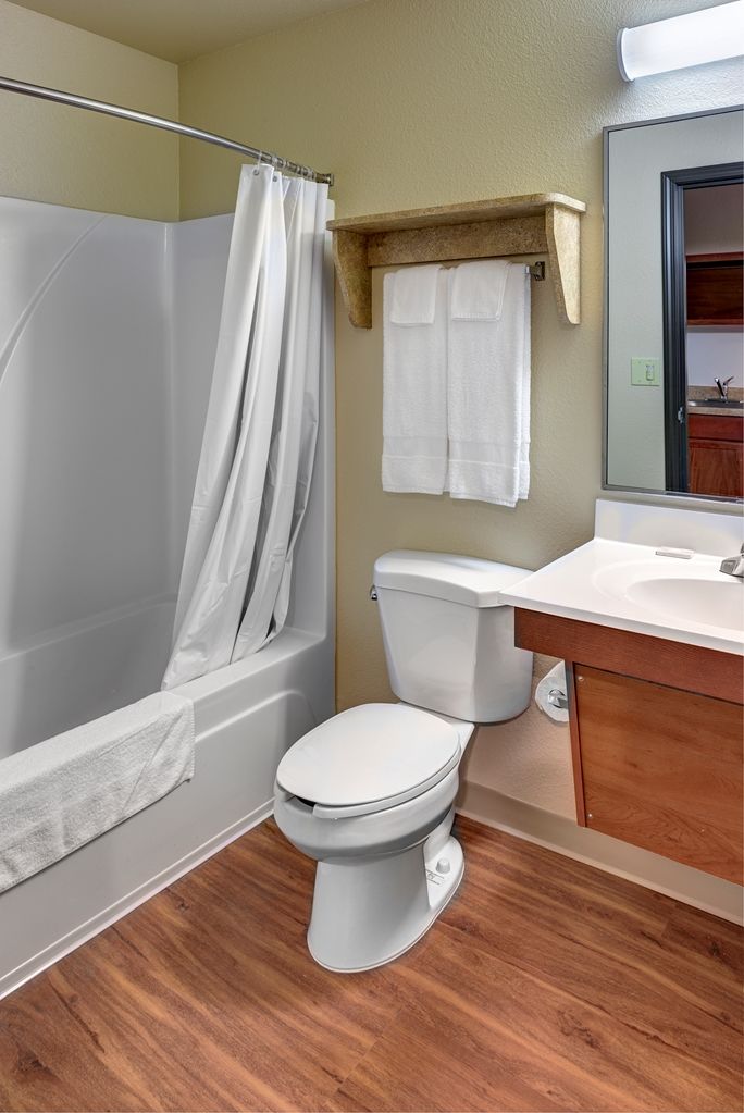 Extended Stay America Select Suites - Wichita - Airport Room photo
